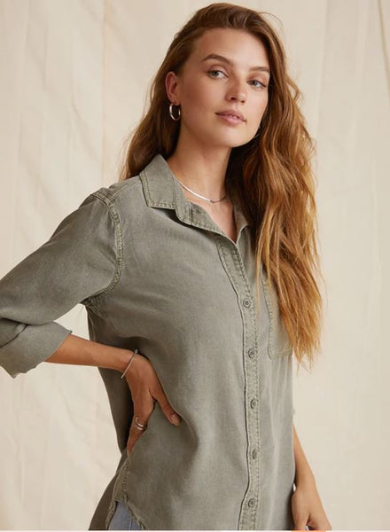 Bella Dahl Shirt Tail Button Down Soft Army Dan s Southern Prep