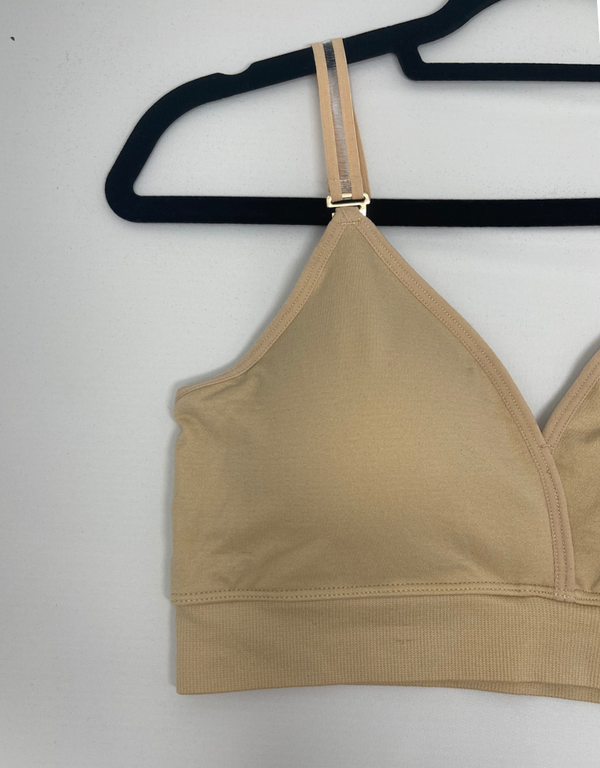 https://www.danssouthernprep.com/cdn/shop/products/strap-its-nude-plunge-bra-with-interchangable-nude_600x.png?v=1657902822